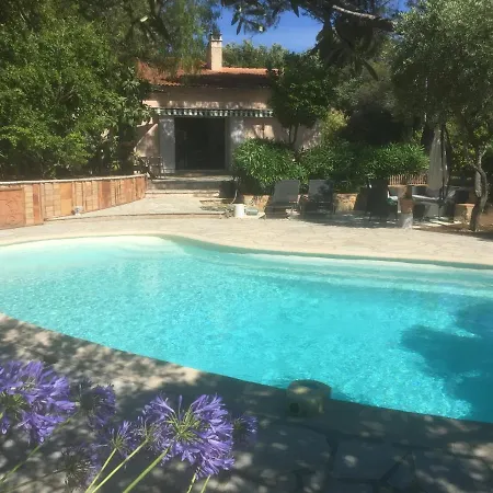 Vila Les Cigales Saint-Raphaël