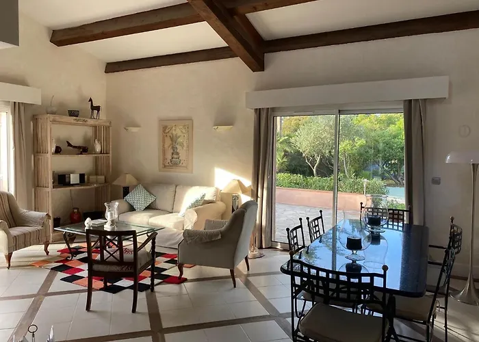 Les Cigales Villa *